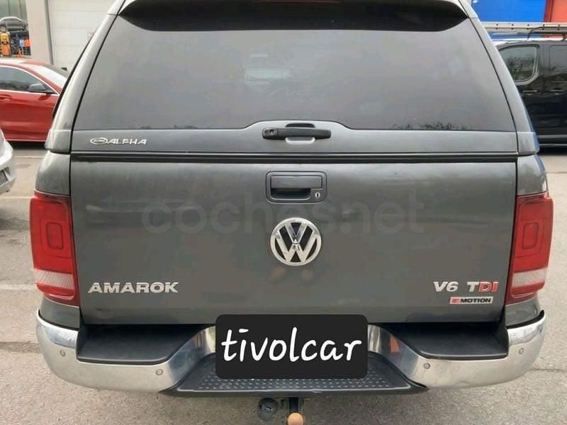 Usado VW Amarok Highline 224 CV (164 kW) 2018 Gris / plata Pickup/Camioneta