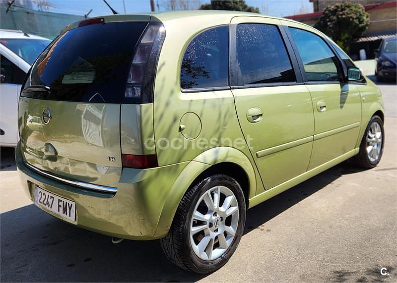 Usado Opel Meriva Cosmo 105 CV (77 kW) 2007 Verde Monovolumen