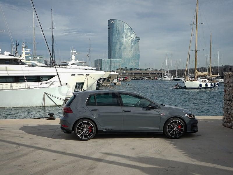 Usado VW Golf VII GTI 290 CV (213 kW) 2019 Gris / plata Berlina