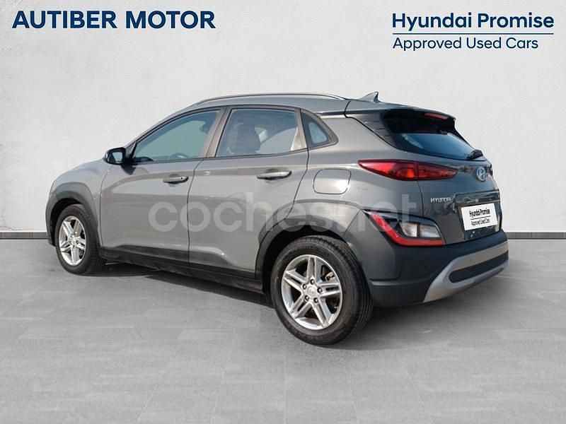 Usado Hyundai Kona 120 CV (88 kW) 2021 Gris / plata SUV