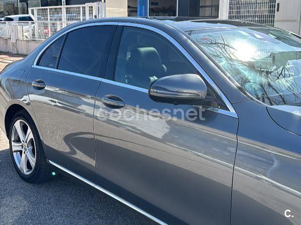 Usado Mercedes E350 258 CV (189 kW) 2017 Gris / plata Berlina