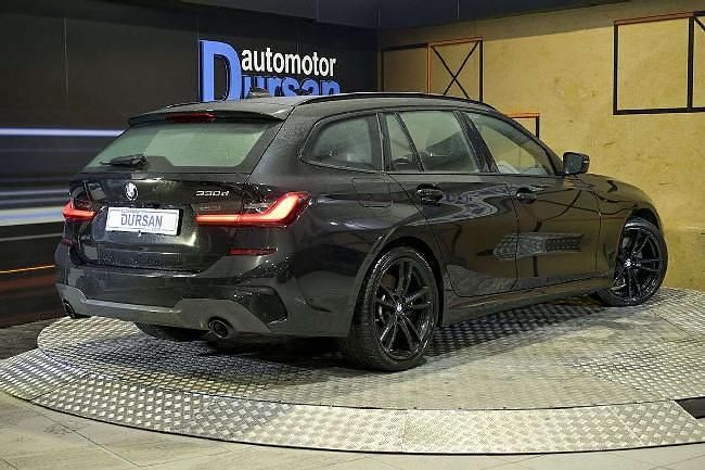 Usado BMW 330 258 CV (189 kW) 2020 Negro Familiar