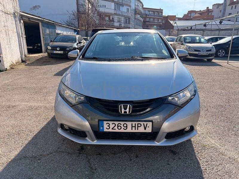 Usado Honda Civic Sport 120 CV (88 kW) 2013 Gris / plata Berlina