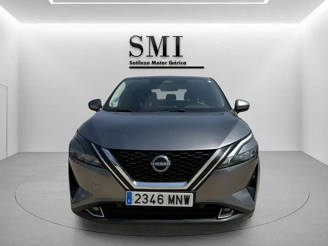 Usado Nissan Qashqai Acenta 158 CV (116 kW) 2024 Gris SUV