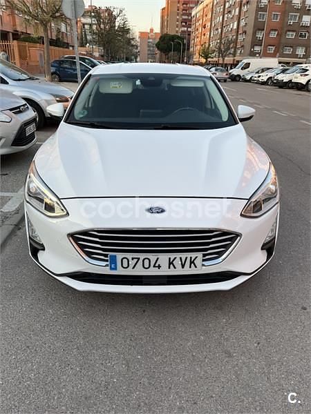 Usado Ford Focus Trend 125 CV (91 kW) 2019 Blanco Berlina