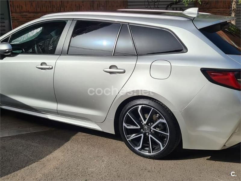 Usado Toyota Corolla Sport 180 CV (132 kW) 2019 Gris / plata Familiar