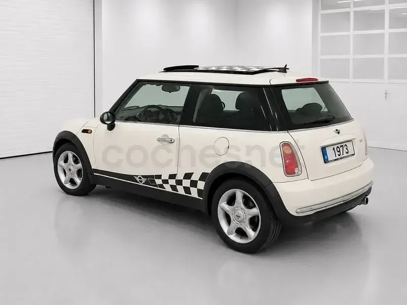 Usado Mini Cooper 116 CV (85 kW) 2007 Blanco Utilitario