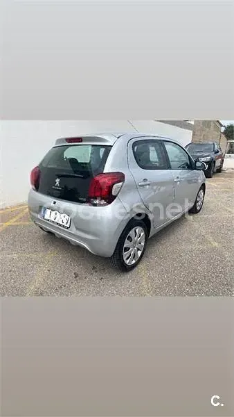 Usado Peugeot 108 Allure 82 CV (60 kW) 2015 Gris / plata Berlina