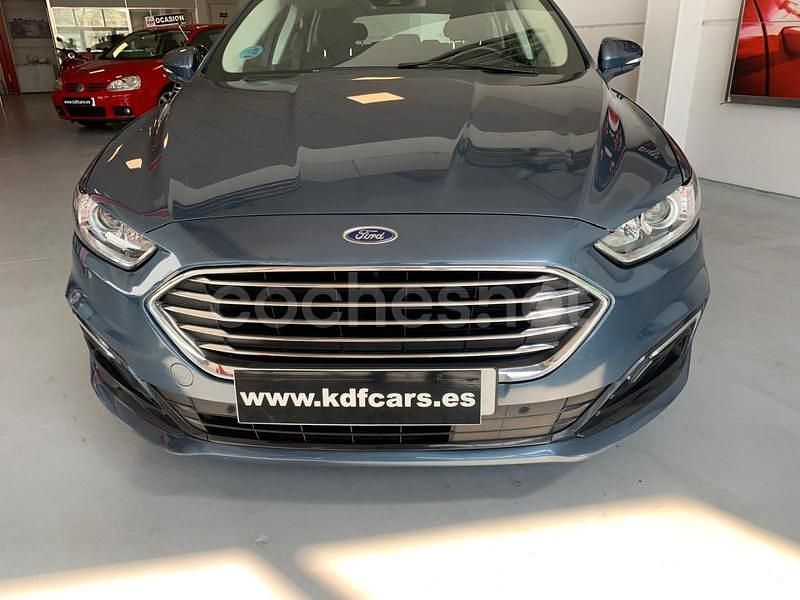 Usado Ford Mondeo Trend 150 CV (110 kW) 2019 Azul Familiar