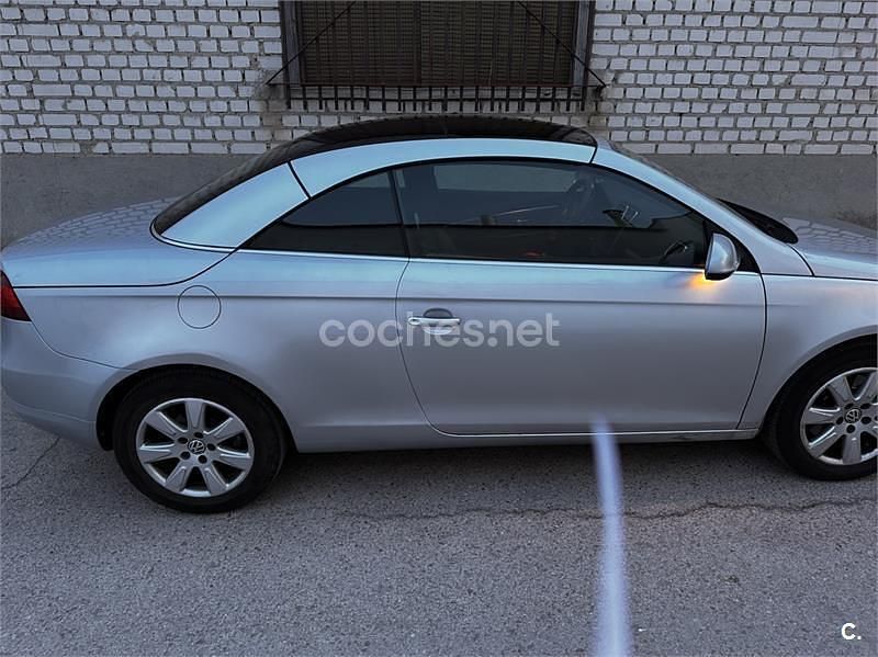 Gris / plata Usado 2007 VW Eos Descapotable | 7300 € (Precio justo) - Imagen 1/4