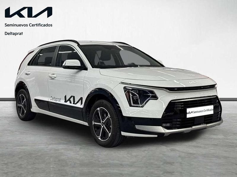 Usado Kia Niro 141 CV (103 kW) 2025 Blanco SUV