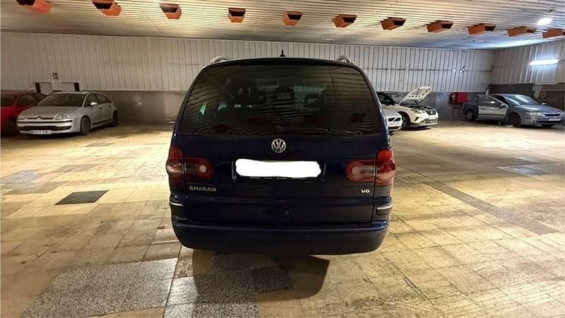 Usado VW Sharan Highline 204 CV (150 kW) 2009 Azul Monovolumen