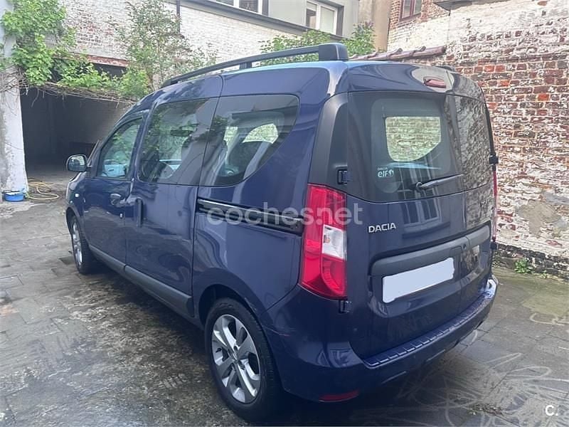 Usado Dacia Dokker 90 CV (66 kW) 2015 Azul Monovolumen