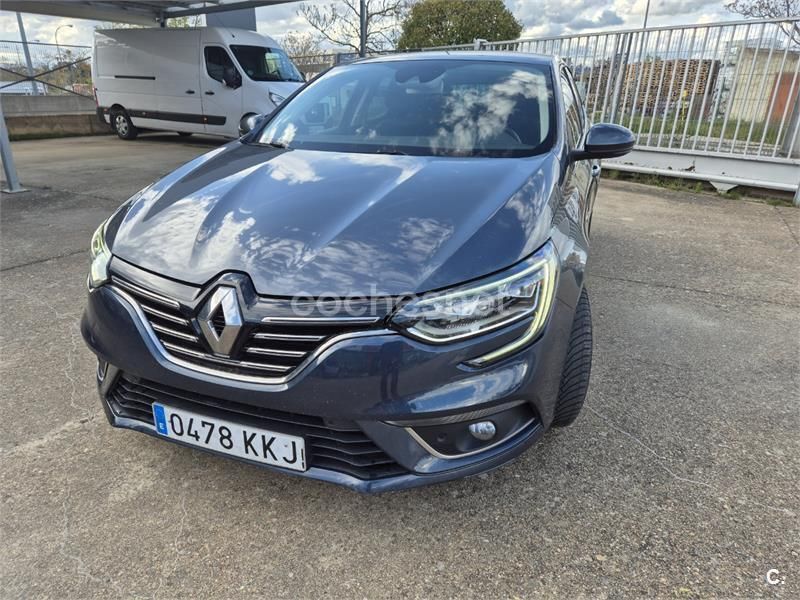 Azul Usado 2018 Renault Mégane IV Zen Berlina | 12.800 € (Precio justo) - Imagen 1/4