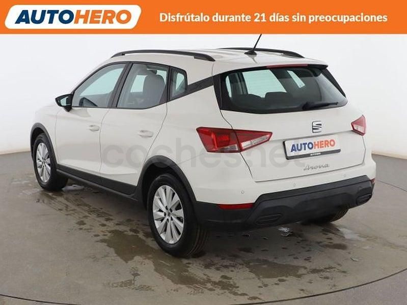 Usado Seat Arona Style 110 CV (80 kW) 2023 Blanco SUV
