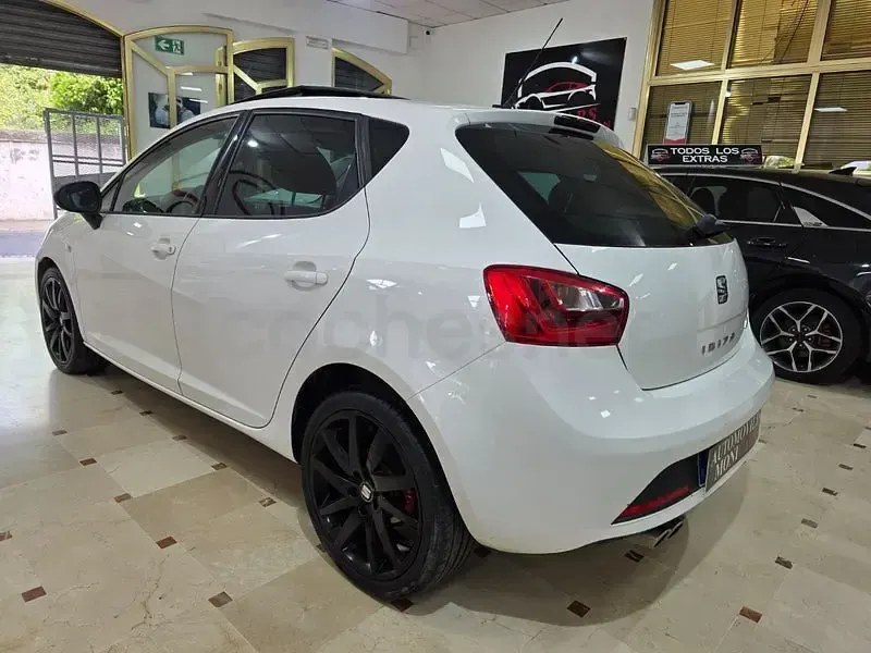 Usado Seat Ibiza FR 105 CV (77 kW) 2016 Blanco Berlina
