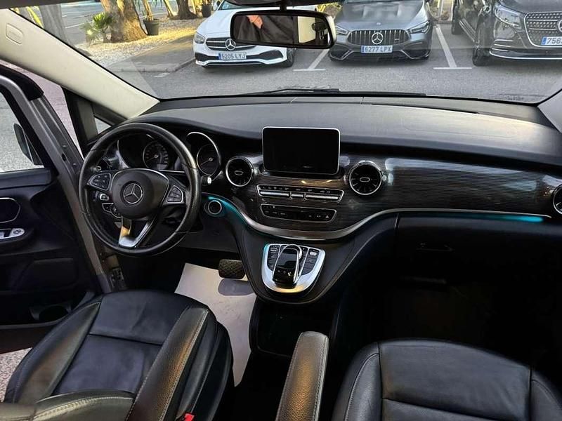 Usado Mercedes V250 Avantgarde 190 CV (139 kW) 2020 Plateado Monovolumen