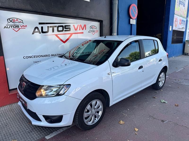 Blanco Usado 2016 Dacia Sandero Lauréate Utilitario | 6499 € (Precio justo) - Imagen 1/4
