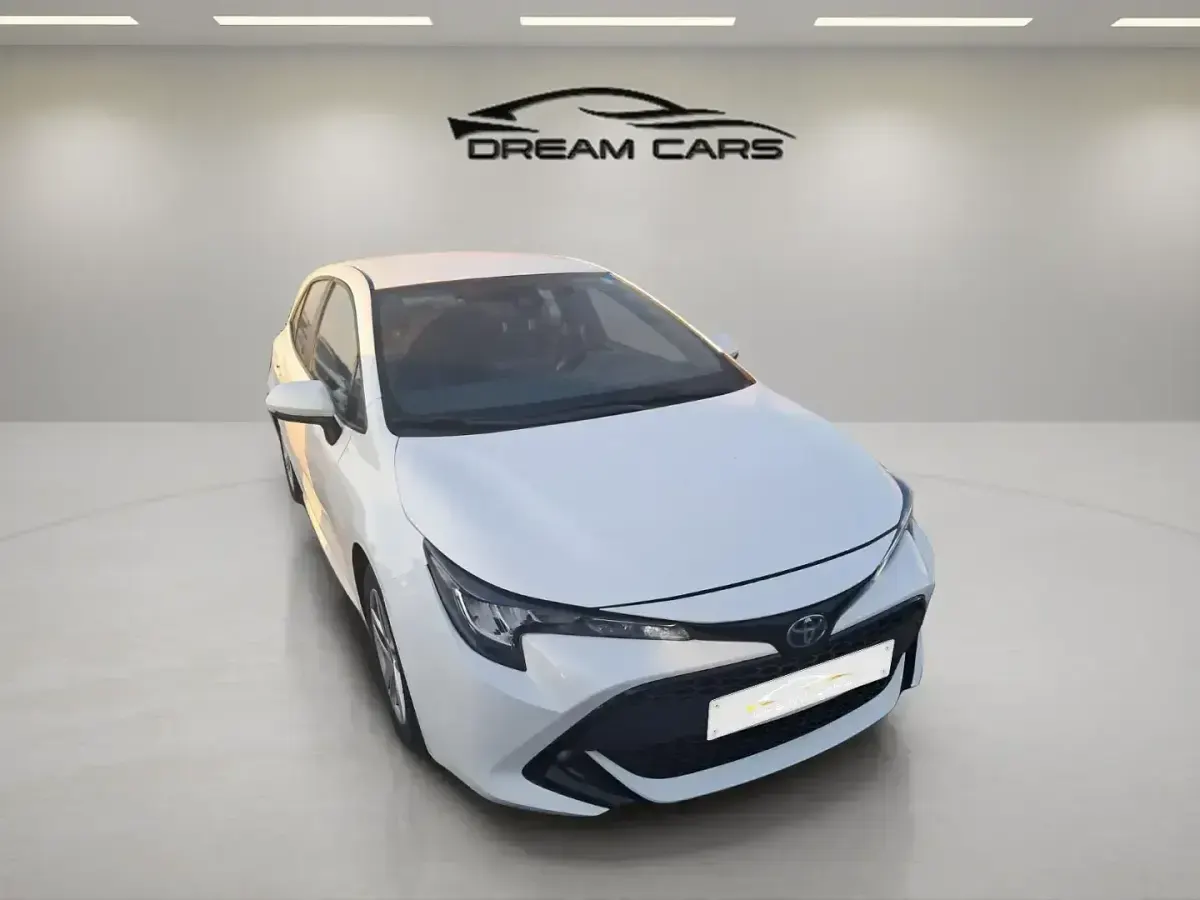Usado Toyota Corolla Active 122 CV (89 kW) 2022 Blanco Pickup/Camioneta