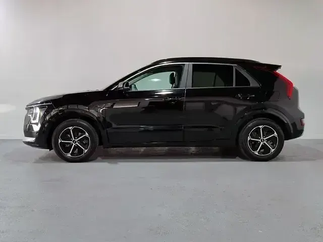 Usado Kia Niro 129 CV (94 kW) 2025 Negro SUV