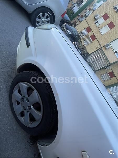 Usado Hyundai Accent GLS 85 CV (62 kW) 2003 Blanco Berlina