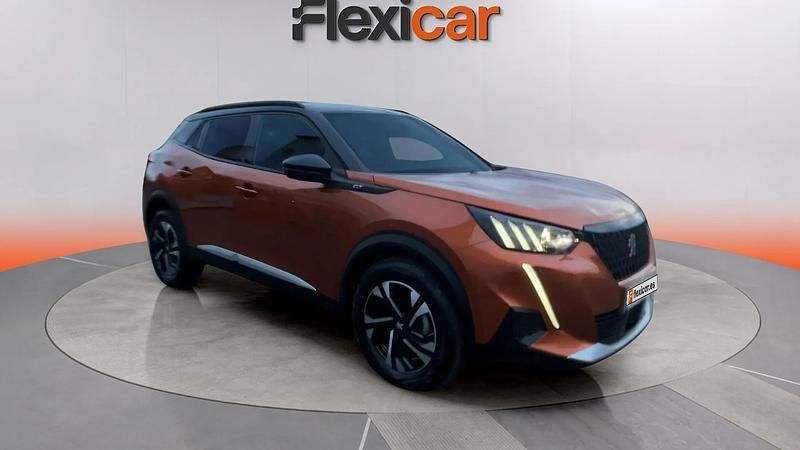Usado Peugeot 2008 GT 131 CV (96 kW) 2023 Naranja SUV
