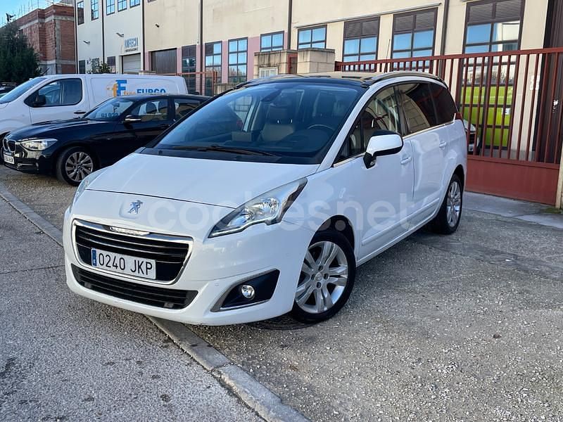 Blanco Usado 2015 Peugeot 5008 Active Monovolumen | 7500 € (Buen precio) - Imagen 1/4