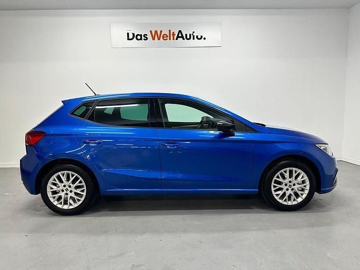 Usado Seat Ibiza FR 116 CV (85 kW) 2025 Azul Utilitario