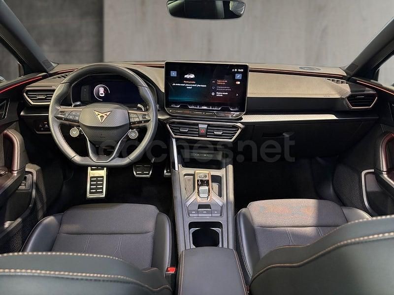 Usado Cupra Leon 150 CV (110 kW) 2025 Azul Familiar