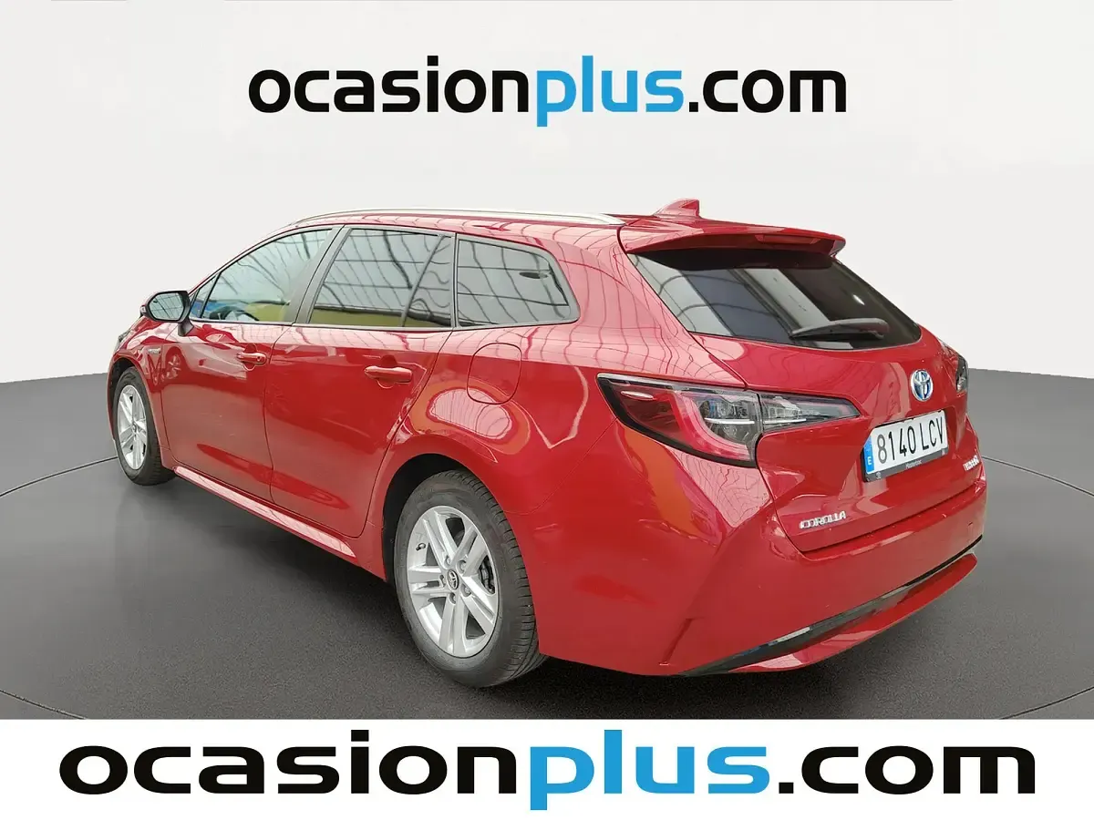 Używany Toyota Corolla Active 122 KM (89 kW) 2019 Czerwony Kombi