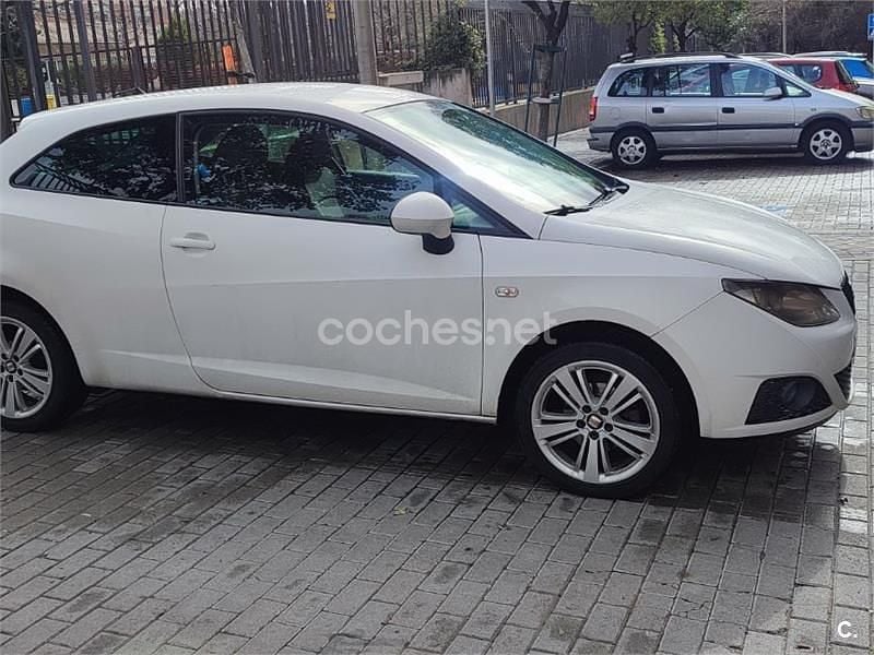 Usado Seat Ibiza SC Copa 90 CV (66 kW) 2010 Blanco Utilitario