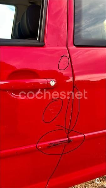 Usado VW Golf III Conceptline 100 CV (73 kW) 1999 Rojo Berlina