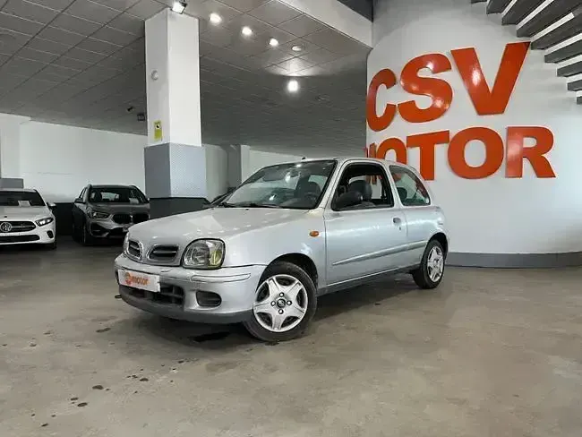 Usado Nissan Micra 60 CV (44 kW) 2003 Gris Utilitario