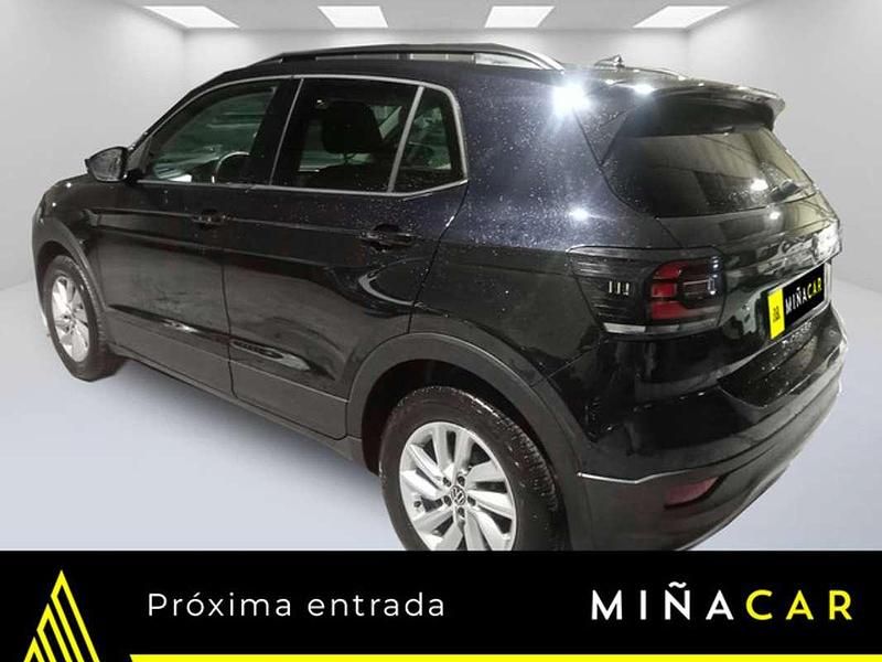 Usado VW T-Cross Advance 110 CV (80 kW) 2023 Negro SUV