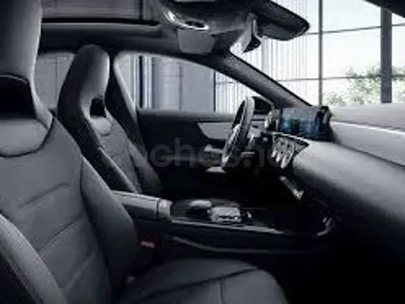 Usado Mercedes CLA250e 218 CV (160 kW) 2025 Blanco Coupe