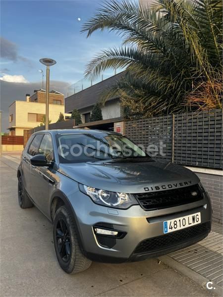 Verde Usado 2017 Land Rover Discovery 5 HSE SUV | 14.500 € - Imagen 1/4