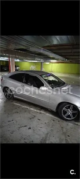 Käytetty Mercedes C200 122 HP (89 kW) 2004 Harmaa Sedan