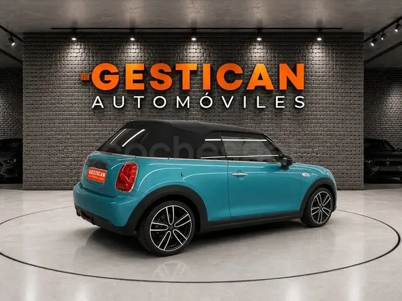 Usado Mini One Cabriolet 102 CV (75 kW) 2018 Azul Descapotable