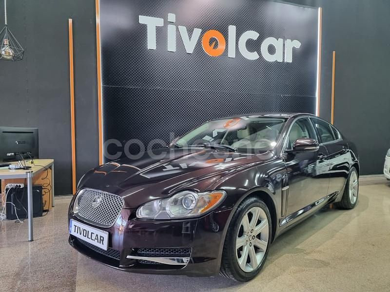 Usado Jaguar XF Luxury 211 CV (155 kW) 2010 Granate Berlina