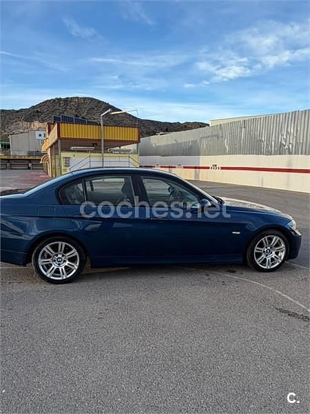 Usado BMW 318 115 CV (84 kW) 2006 Azul Berlina