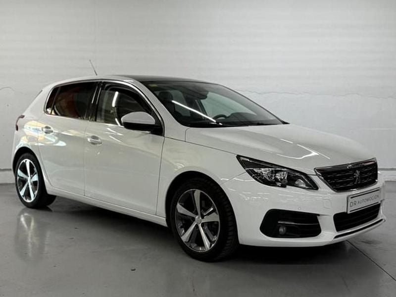 Blanco Usado 2017 Peugeot 308 Allure Utilitario | 10.900 € (Un poco caro) - Imagen 1/4