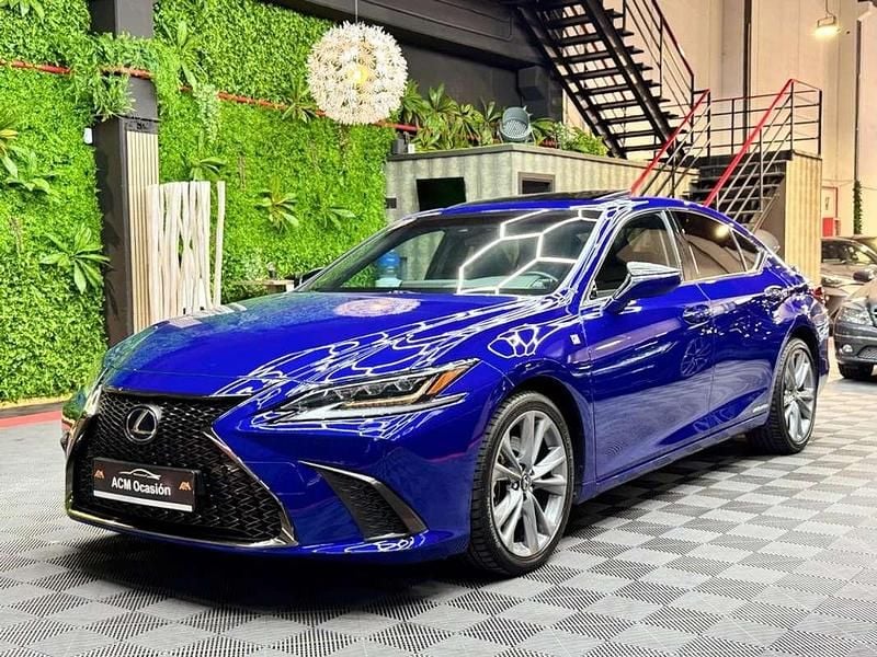 Usado Lexus ES300 Sport Line 218 CV (160 kW) 2019 Azul Berlina