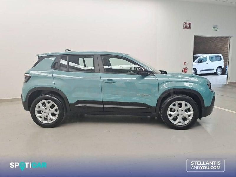 Usado Jeep Avenger Altitude 100 CV (73 kW) 2023 Gris / plata SUV