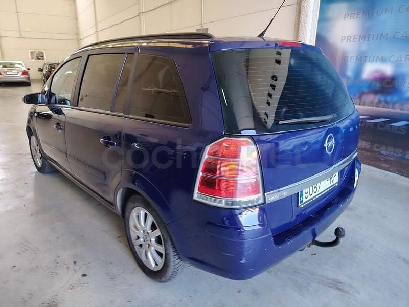 Używany Opel Zafira Cosmo 120 KM (88 kW) 2007 Niebieski Minivan