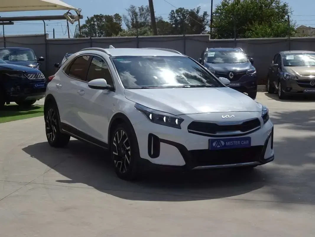 Usado Kia XCeed 160 CV (117 kW) 2023 Blanco SUV