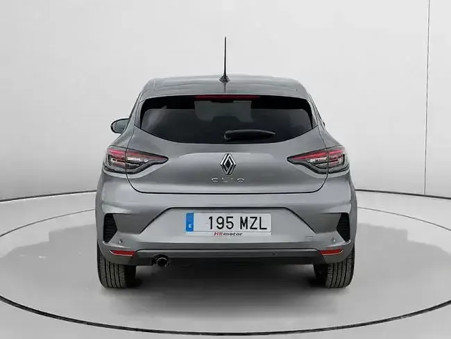 Usado Renault Clio Evolution 100 CV (73 kW) 2025 Gris Utilitario