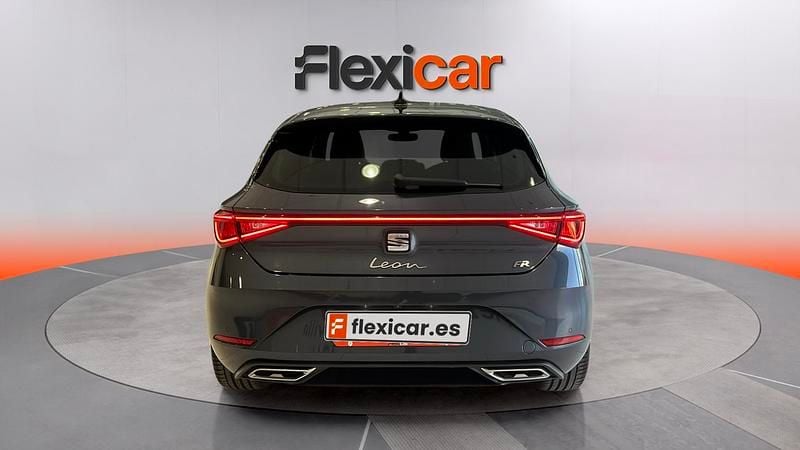 Usado Seat Leon FR 116 CV (85 kW) 2025 Azul Berlina