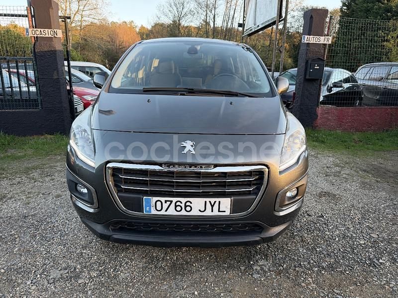 Usado Peugeot 3008 Active 120 CV (88 kW) 2017 Gris / plata SUV