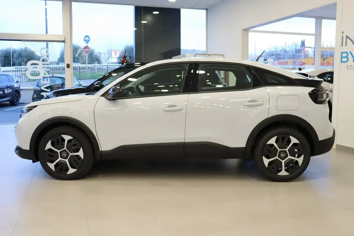 Nuevo Citroën C4 136 CV (100 kW) 2025 Blanco okenite SUV
