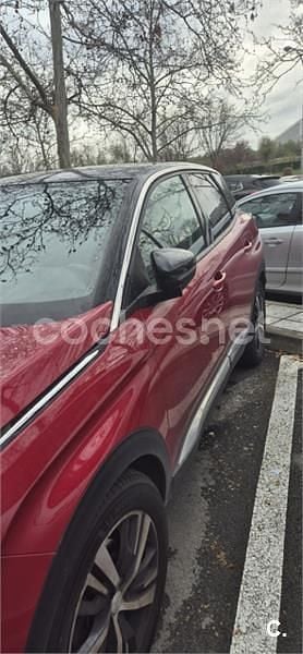 Usado Peugeot 3008 Allure 130 CV (95 kW) 2019 Rojo SUV